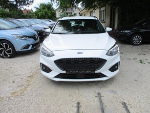 FORD FOCUS 1.5 EcoBoost ST-Line 182 LE/ NAVI/ LED FÉNYSZÓRÓ/ VÉSZFÉK/ SÁVTARTÓ/TÁBLAFELISMERŐ