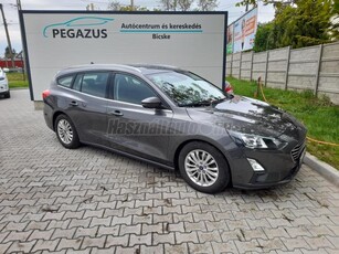 FORD FOCUS 1.5 EcoBoost Titanium