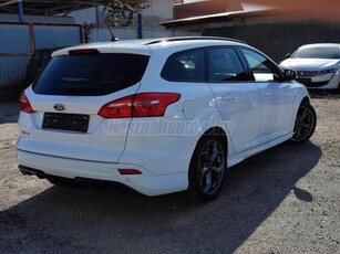 FORD FOCUS 1.5 TDCI ST-Line NAVIGÁCIÓ 18 COLL LED ST-LINE ÜLÉSFŰTÉS RADAR AZONNAL ELVIHETŐ!!!