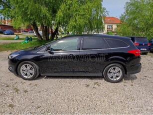 FORD FOCUS 1.5 TDCI Technology Powershift