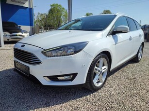 FORD FOCUS 1.5 TDCI Titanium navigáció. kormányfűtés. ülésfűtés. LED nappali menetfény