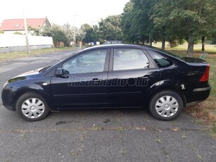 FORD FOCUS 1.6 Collection DB3