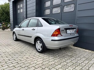 FORD FOCUS 1.6 Comfort SZERVIZKÖNYV / MAGYARORSZÁG-i / 1 ÉV MŰSZAKI VIZSGA