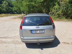 FORD FOCUS 1.6 Ghia