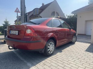 FORD FOCUS 1.6 Ghia