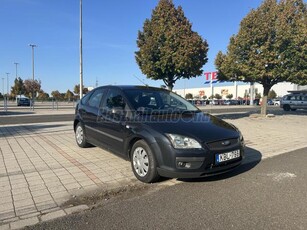 FORD FOCUS 1.6 Ghia