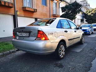 FORD FOCUS 1.6 Ghia