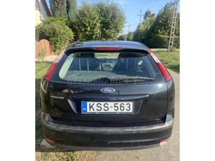 FORD FOCUS 1.6 Ghia