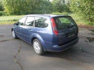 FORD FOCUS 1.6 Ghia