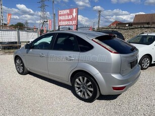 FORD FOCUS 1.6 Ghia BŐR-MULTIKORMÁNY