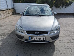 FORD FOCUS 1.6 Ghia