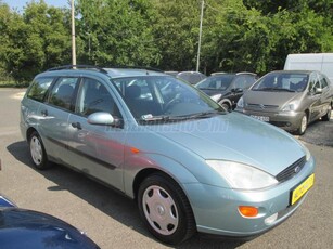 FORD FOCUS 1.6 Ghia KOMBI!