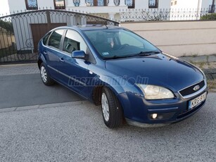 FORD FOCUS 1.6 TDCi Ambiente MEGKÍMÉLT ÁLLAPOTBAN.JÉGHIDEG DIGITÁLIS KLÍMÁVAL!SONY FEJEGYSÉGGEL!