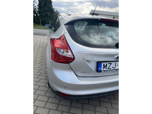 FORD FOCUS 1.6 Ti-VCT Ambiente