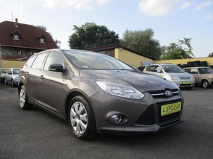 FORD FOCUS 1.6 Ti-VCT Champions (Automata)