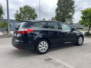 FORD FOCUS 1.6 Ti-VCT Titanium