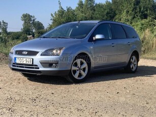 FORD FOCUS 1.8 FFV Ghia