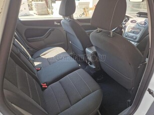 FORD FOCUS 1.8 TDCi Ghia