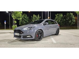 FORD FOCUS 2.0 EcoBoost ST3 S S