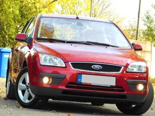 FORD FOCUS 2.0 TDCi Titanium Kézi 6.váltó Félbőr 5.5L/100Km Kulcs nélküli rendszer