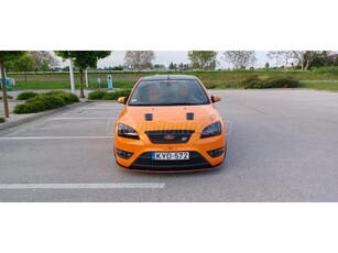 FORD FOCUS 2.5 turbo ST