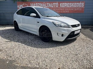 FORD FOCUS ST 2.5 T Megőrzött szervizszámlák