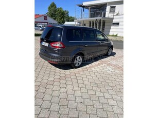 FORD GALAXY 2.2 TDCi Ghia DPF [7 személy]