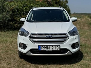 FORD KUGA 1.5 EcoBoost Titanium