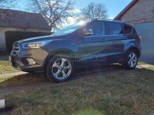 FORD KUGA 2.0 TDCi Titanium Technology AWD 180 LE - Összkerékmeghajtás - 6 sebességes kézi váltó - Gyári fényezés