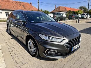 FORD MONDEO 2.0 FHEV Titanium eCVT M.o-i!Vezetett sz.könyv!