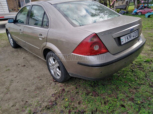 FORD MONDEO 2.0 TDCi Ghia Vez. Szervizkőnyv.2 év vizsga