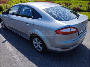 FORD MONDEO 2.5T Ghia