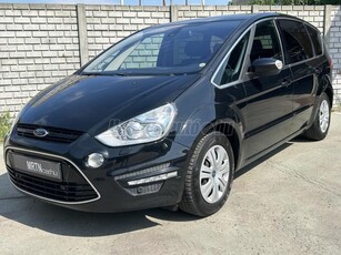 FORD S-MAX 2.0 EcoBoost Titanium PowerShift 7 személyes / szervízkönyves / Facelift modell