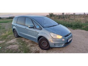 FORD S-MAX 2.0 FFV Titanium