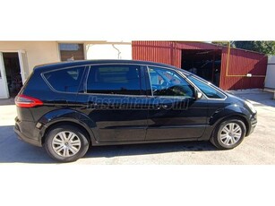 FORD S-MAX 2.0 TDCi Titanium