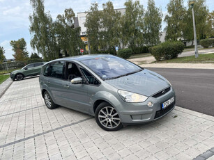 FORD S-MAX 2.0 TDCi Titanium