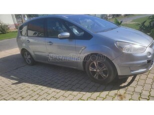 FORD S-MAX 2.0 TDCi Titanium