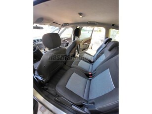 FORD S-MAX 2.0 TDCi Titanium