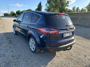 FORD S-MAX 2.0 TDCi Titanium