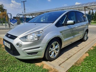 FORD S-MAX 2.0 TDCi Titanium