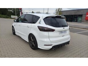 FORD S-MAX 2.0 TDCi Titanium Manuális váltó