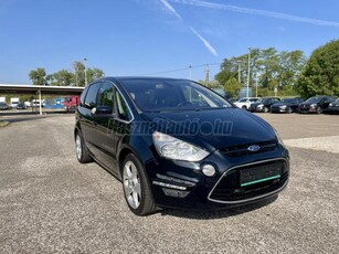 FORD S-MAX 2.0 TDCi Titanium MEGKÍMÉLT ÁLLAPOT/ BŐR BELSŐ/ NAVI/ ÜVEGTETŐ/ VONÓHOROG