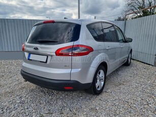 FORD S-MAX 2.0 TDCi Titanium NAGY NAVIS! ELSŐ TULAJDONOSTÓL