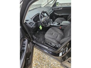 FORD S-MAX 2.0 TDCi Titanium Powershift