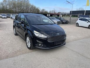 FORD S-MAX 2.0 TDCi Titanium Powershift