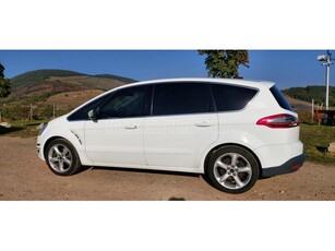 FORD S-MAX 2.0 TDCi Titanium Powershift