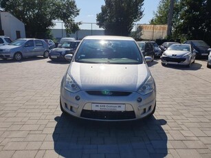 FORD S-MAX 2.0 TDCi Titanium +SZ.KÖNYV+FÉLBŐR+NAVI+XENON+Ü.FŰTÉS+RADAR+SZERVIZELT+MEGKÍMÉLT+