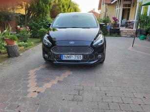 FORD S-MAX 2.0 TDCi Vignale AWD Powershift