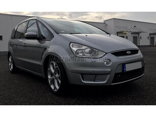 FORD S-MAX 2.5 T Titanium