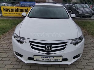 HONDA ACCORD 2.0 Executive Sérülésmentes.Tempomat.Ülésfűtés.Szervizkönyv.178541Km!!!Nagyon szép!!!